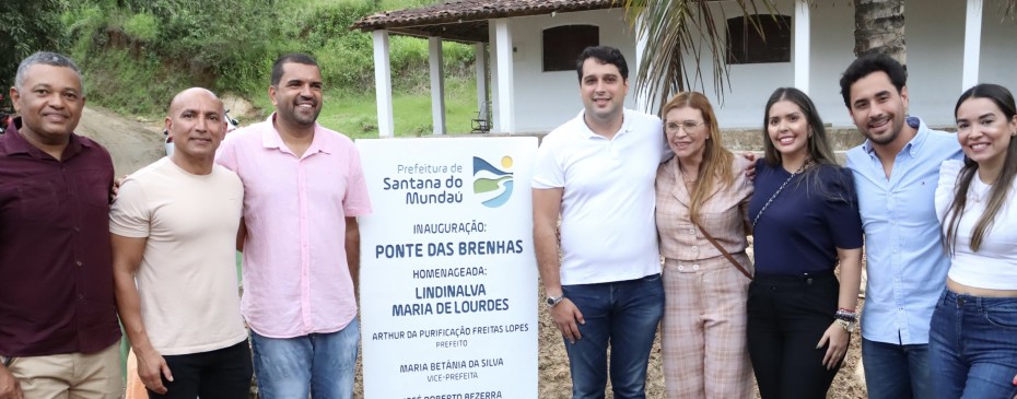 Prefeito de Santana do Mundaú inaugura ponte na zona rural