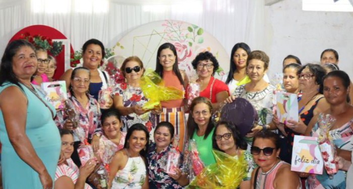 Assistência Social celebra dia das mães