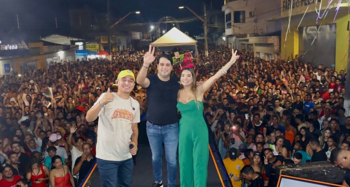 Festa da Padroeira: primeira noite de programação artística lota praça central de Santana do Mundaú