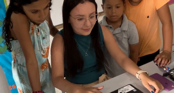 Avança Mais Conectividade: Educação amplia instalação de internet e entrega notebooks às escolas da zona rural