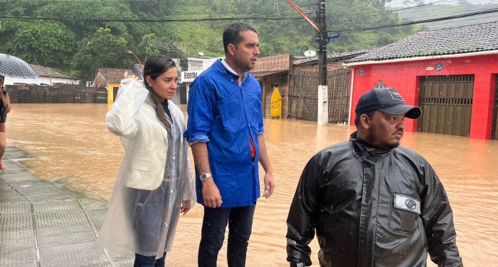 Prefeitura decreta situação de emergência em virtude das fortes chuvas