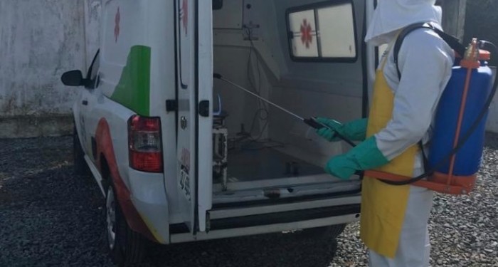 Saúde de Santana do Mundaú realiza desinfecção na frota de veículos do transporte sanitário