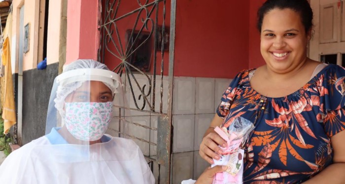Assistência Social promove entrega de kits para 300 mamães