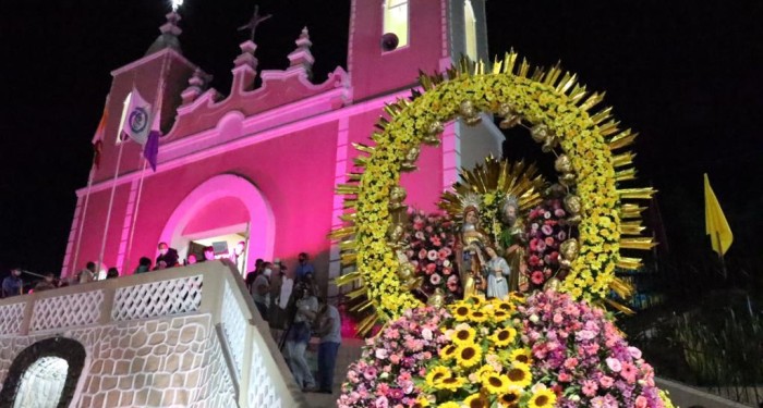 Município celebra dia de Nossa Senhora SantAna com missa e carreata